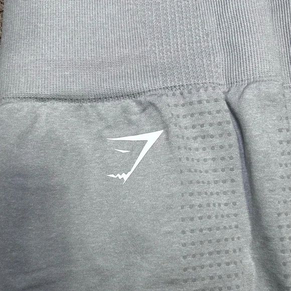 GYM SHARK LEGGINGS - Picture 5 of 5